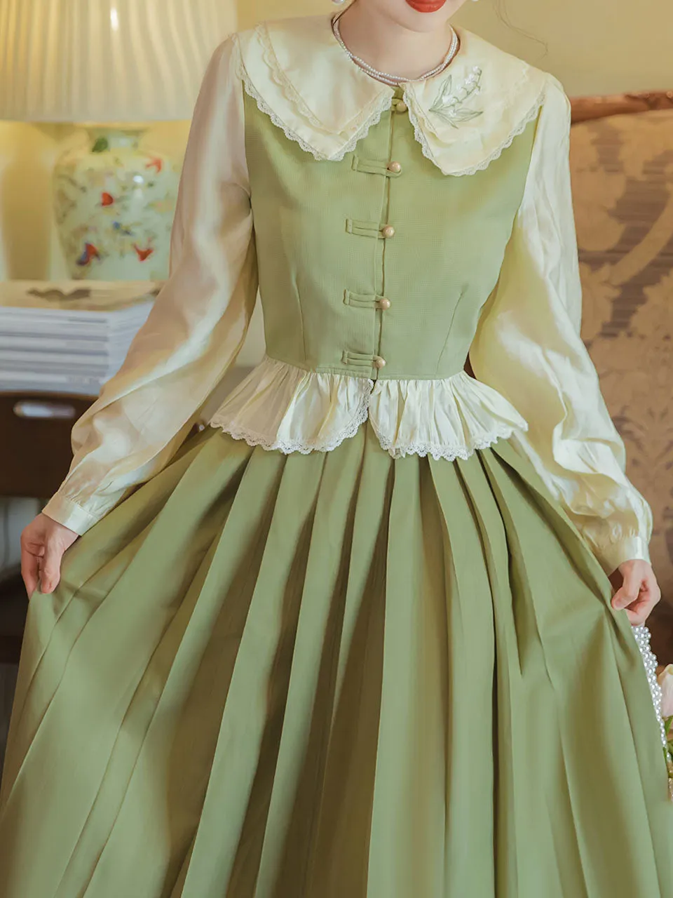 2PS Light Green Peter Pan Collar Ruffles Blouse And Green Swing Skirt 1950S Dresss Set