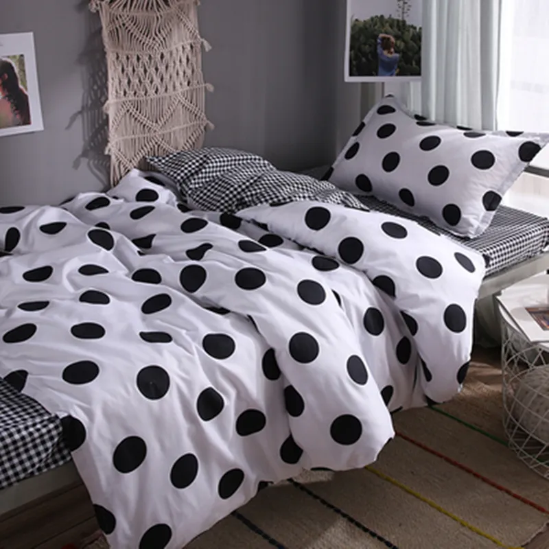 Black White Wave Point / Cow Bed Sheet 4 Pieces AD11833