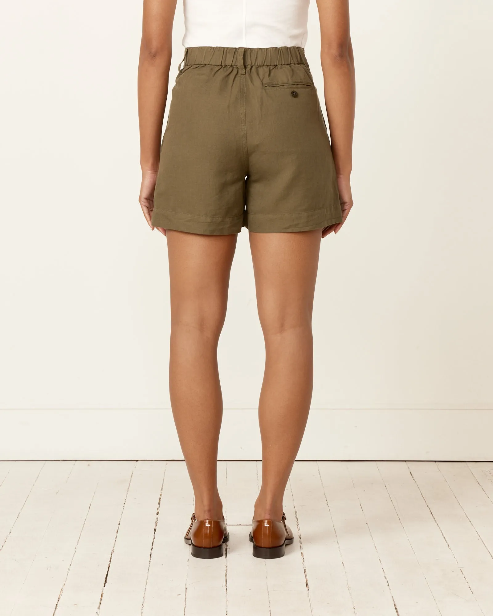 Pleated Short in Puglia Olive