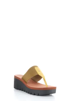 YOMU725FLY 009 BUMBLEBEE/CAMEL Slip-on Sandals